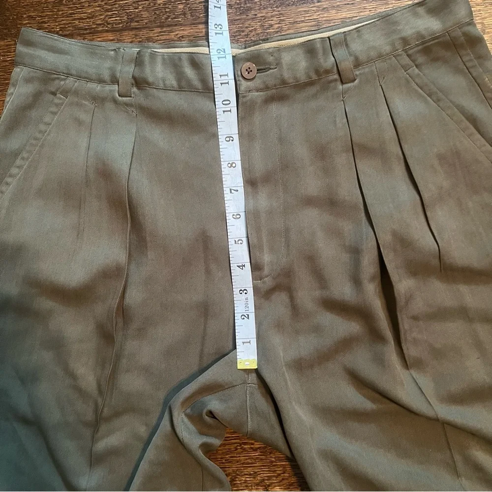 Tommy Bahama size 35 green silk shorts - Picture 7 of 10